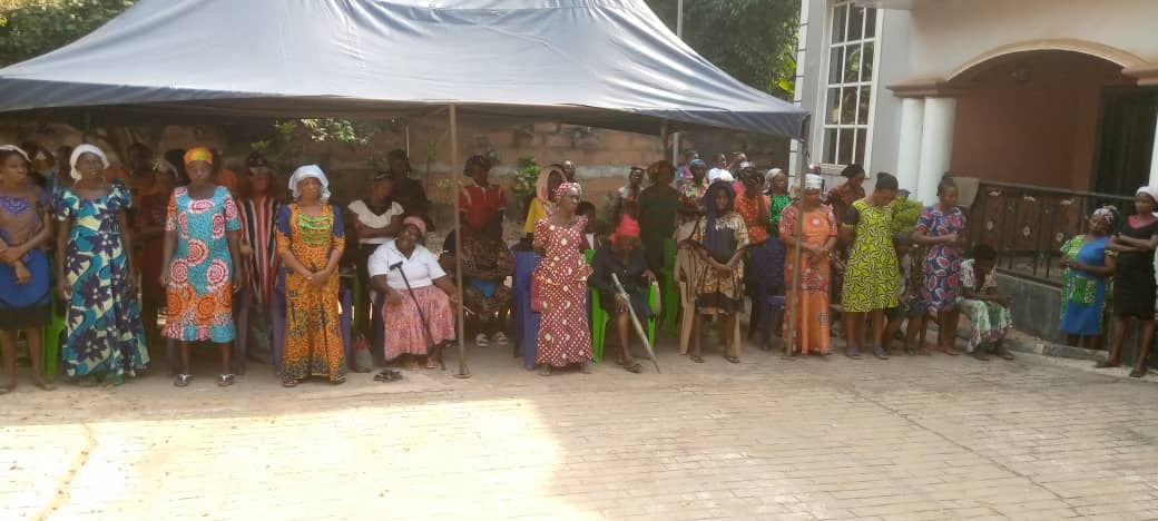 Food drive distribution by the Ojemba and Sam Foundation