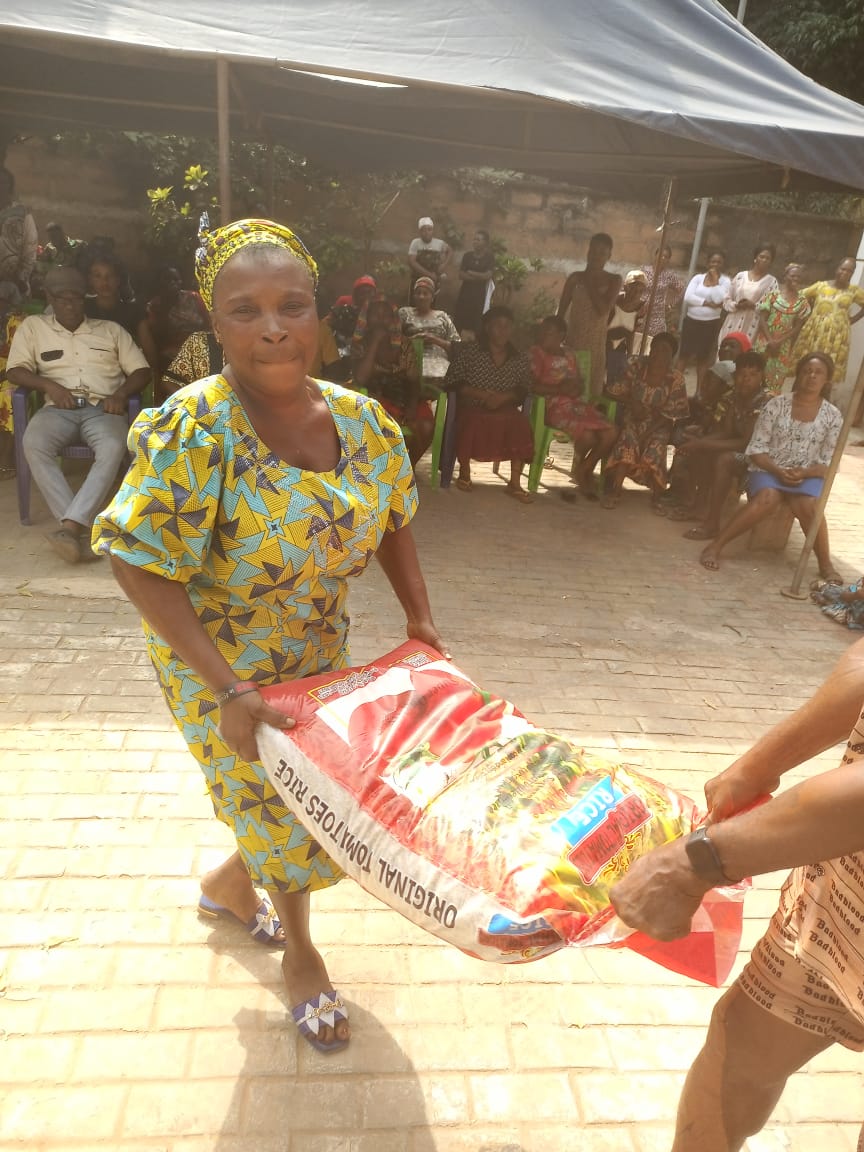 Food drive distribution by the Ojemba and Sam Foundation