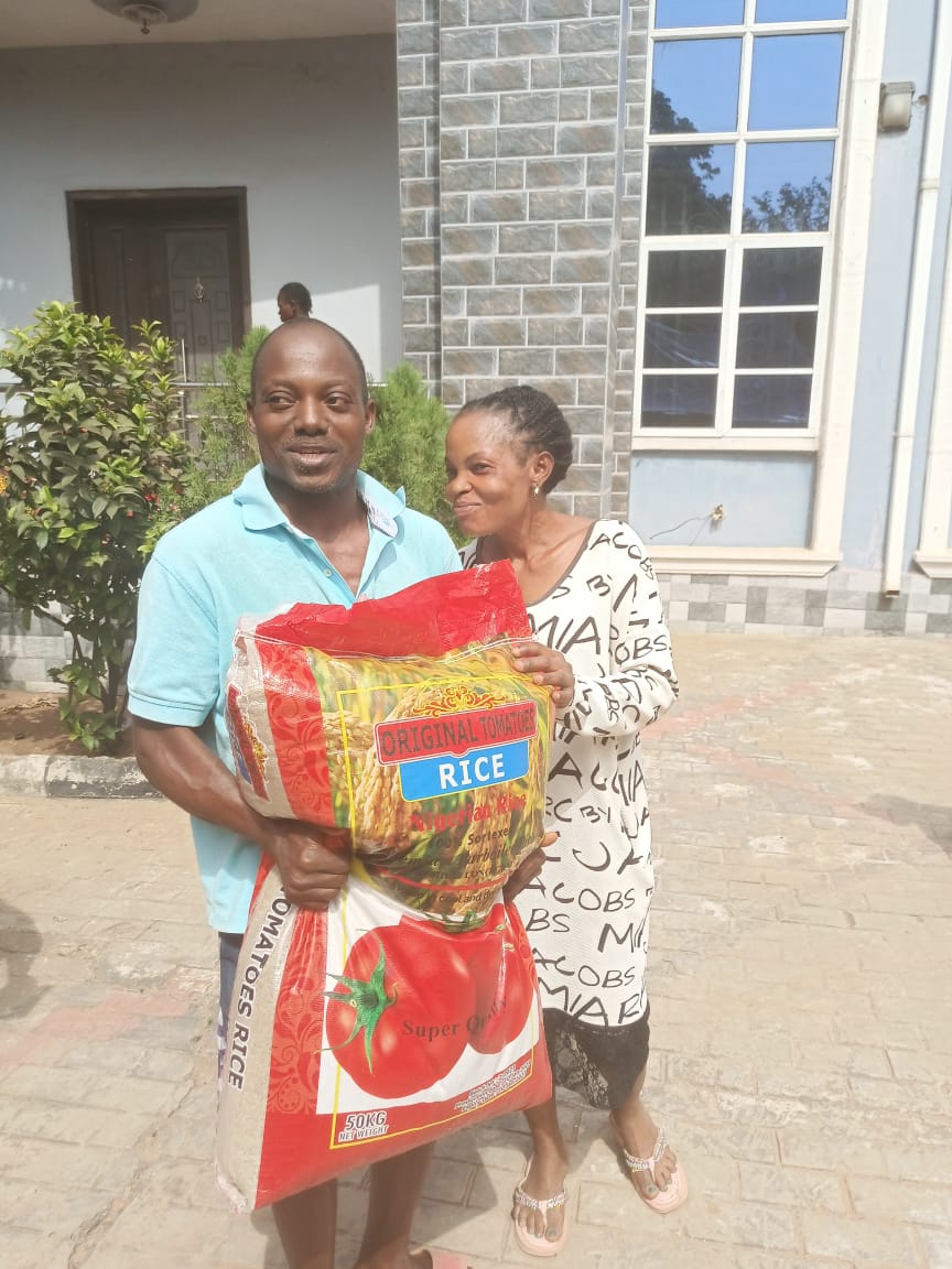 Food drive distribution by the Ojemba and Sam Foundation