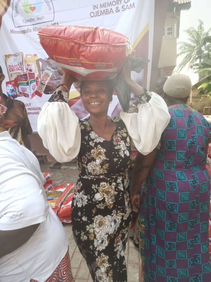 Food drive distribution by the Ojemba and Sam Foundation