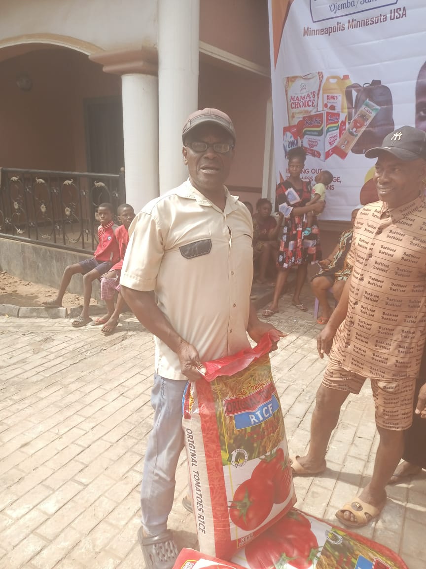 Food drive distribution by the Ojemba and Sam Foundation