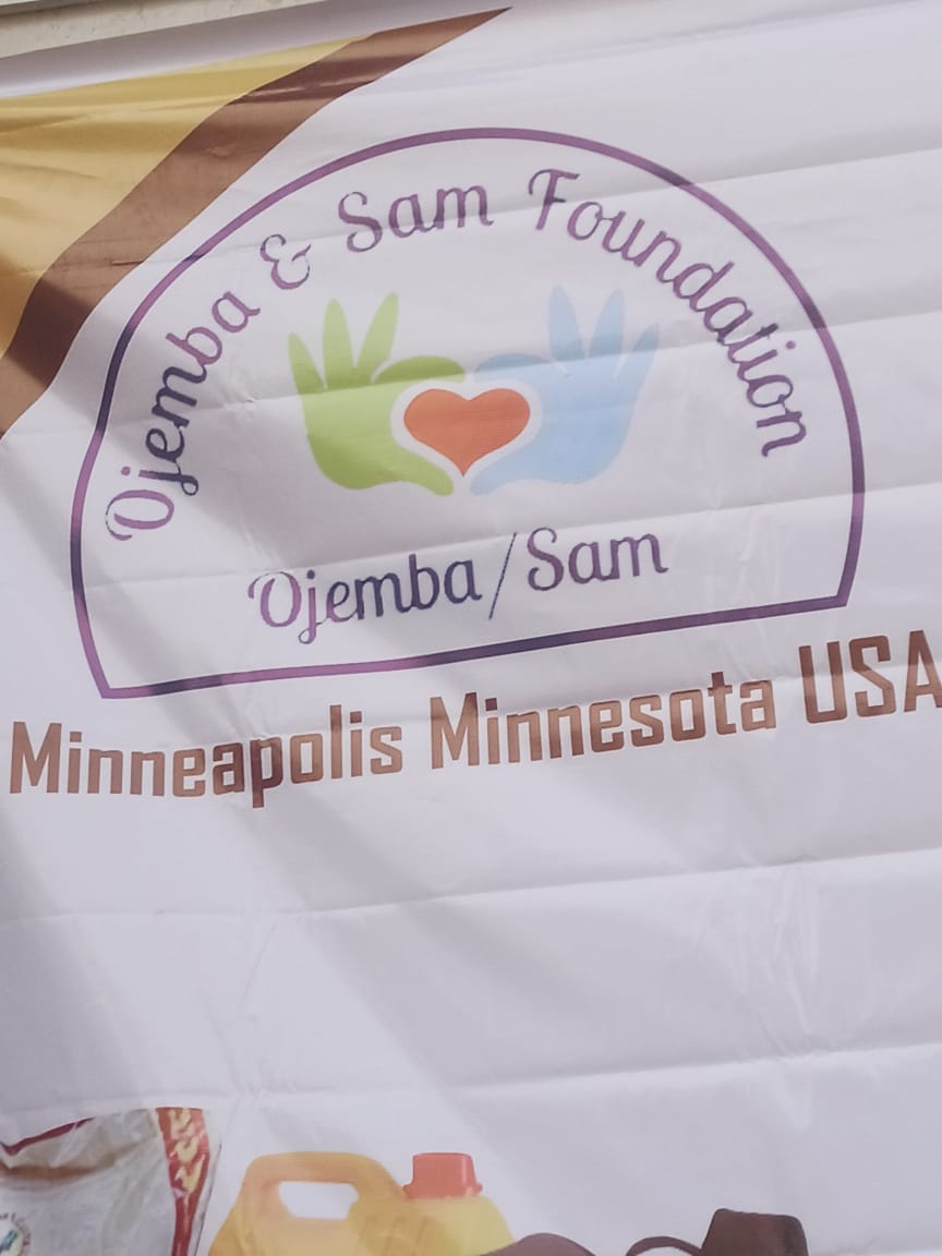 Food drive distribution by the Ojemba and Sam Foundation