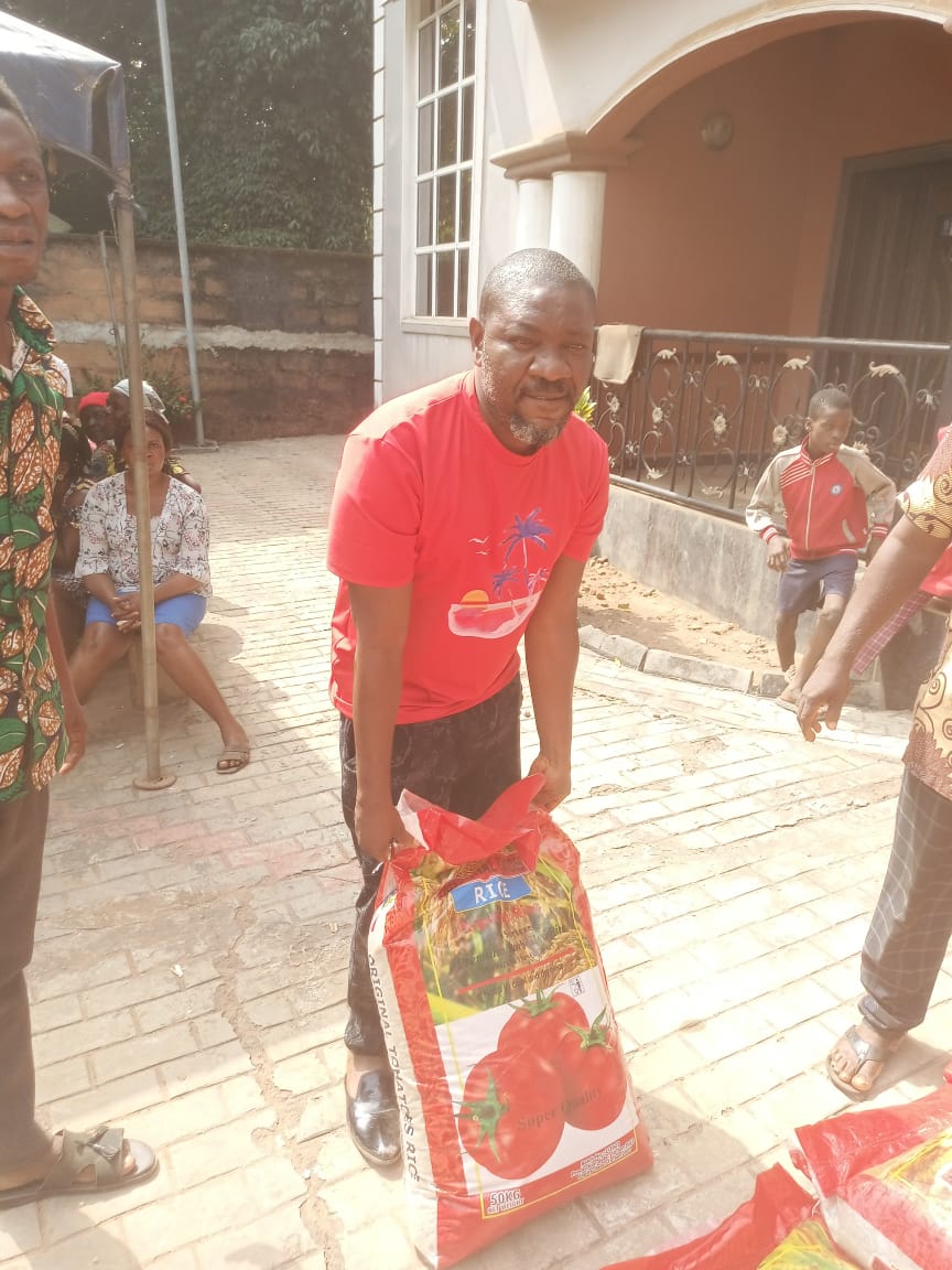 Food drive distribution by the Ojemba and Sam Foundation