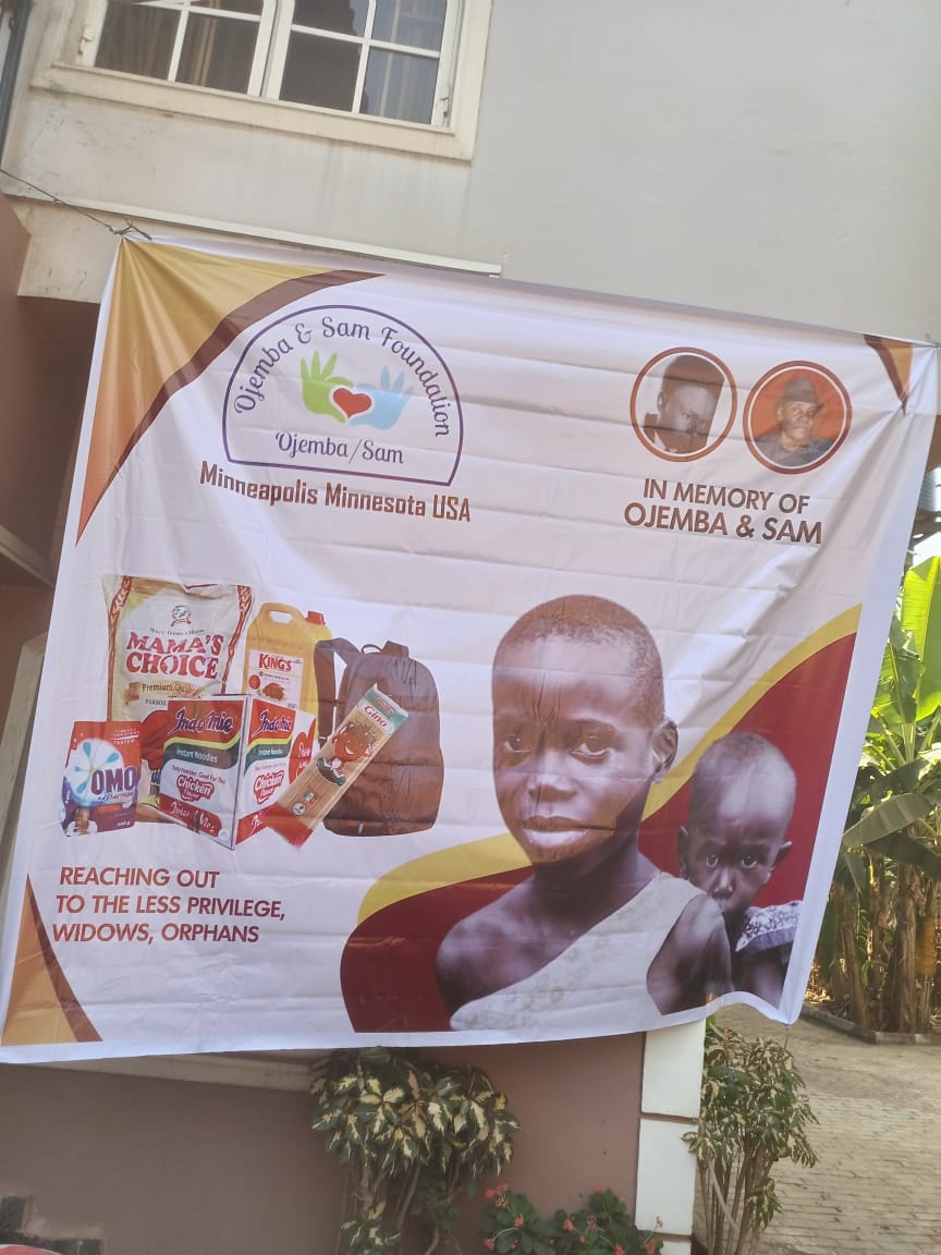 Food drive distribution by the Ojemba and Sam Foundation