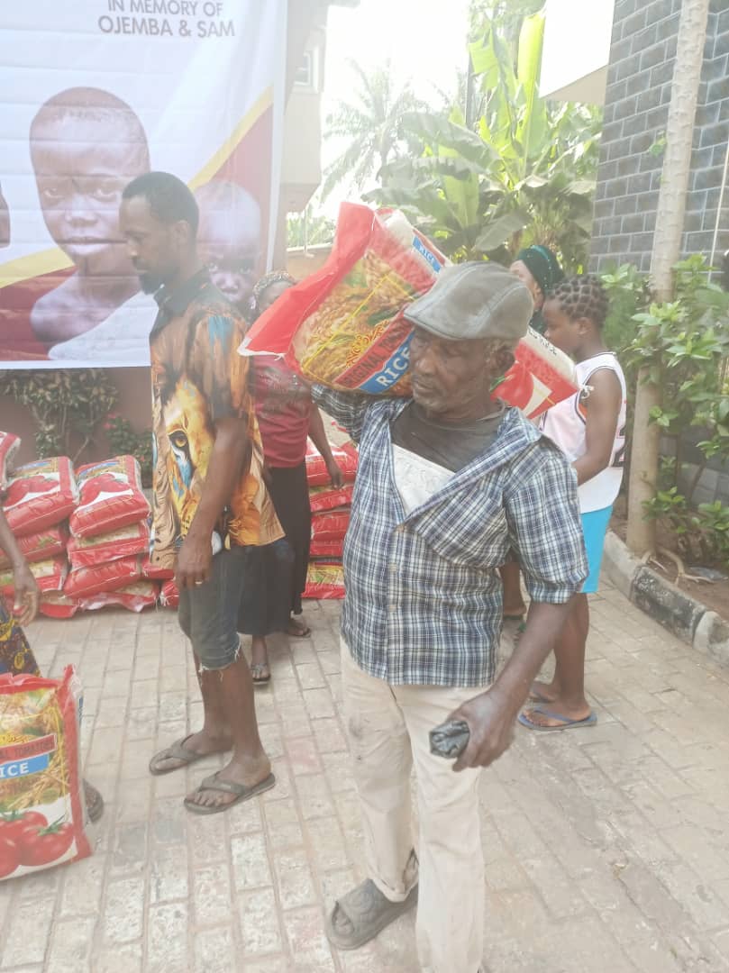 Food drive distribution by the Ojemba and Sam Foundation