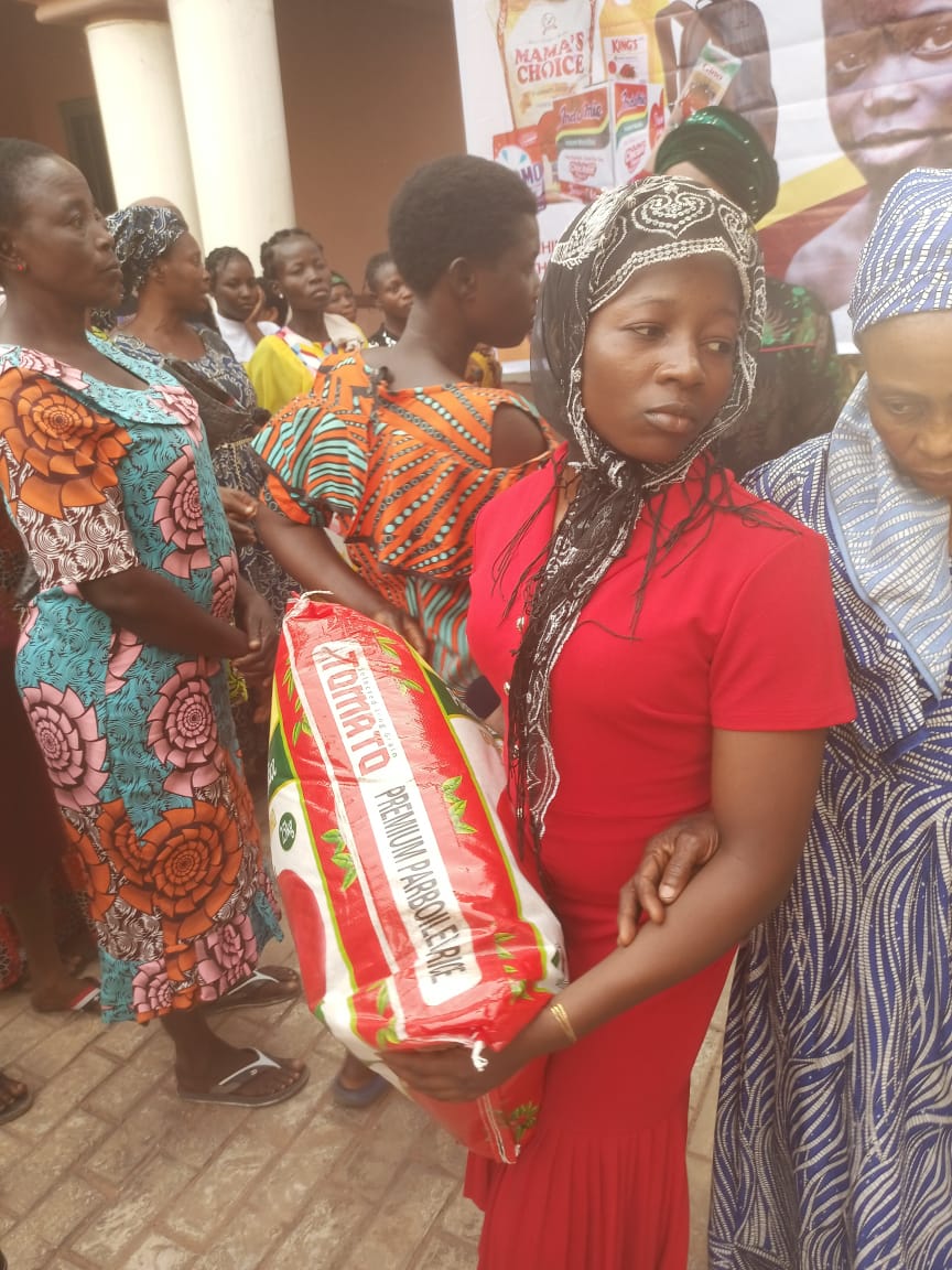 Food drive distribution by the Ojemba and Sam Foundation