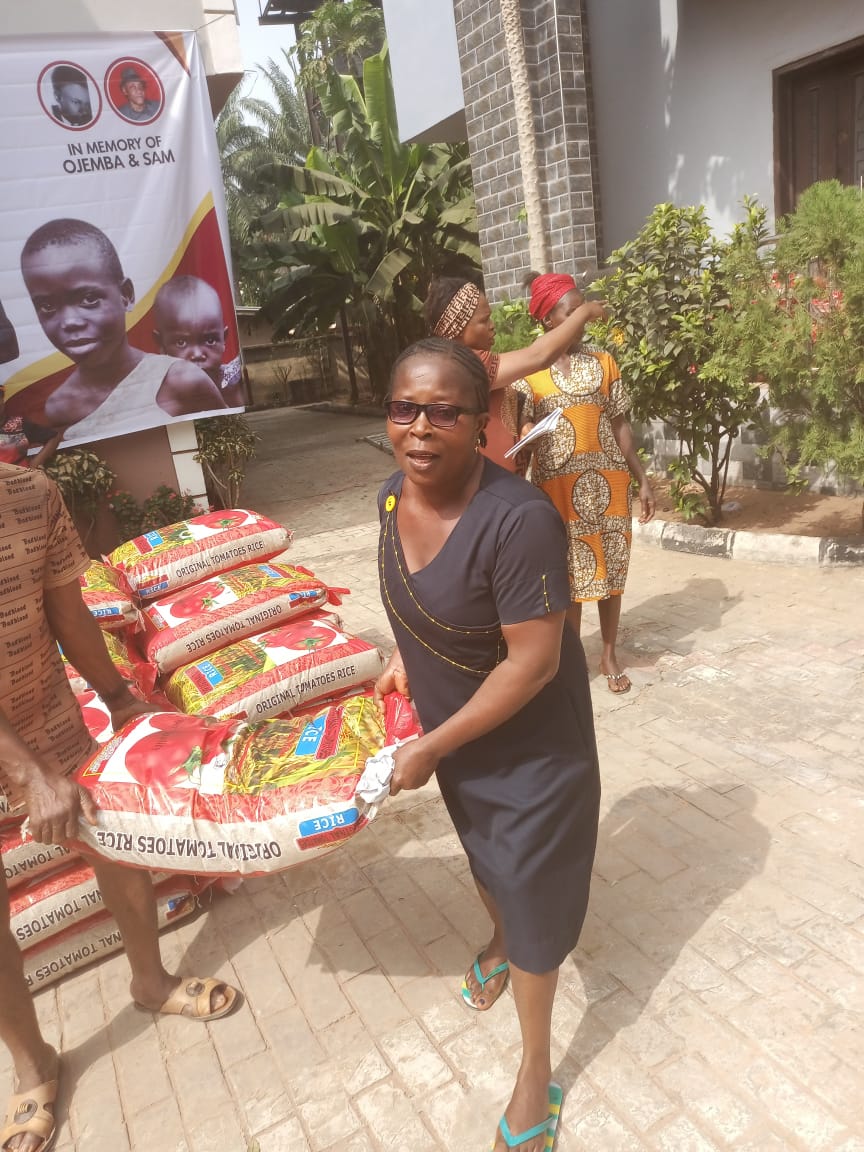 Food drive distribution by the Ojemba and Sam Foundation