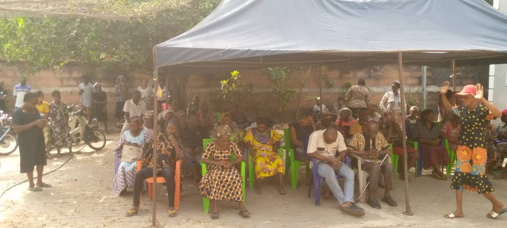 Food drive distribution by the Ojemba and Sam Foundation