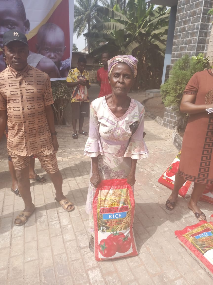 Food drive distribution by the Ojemba and Sam Foundation