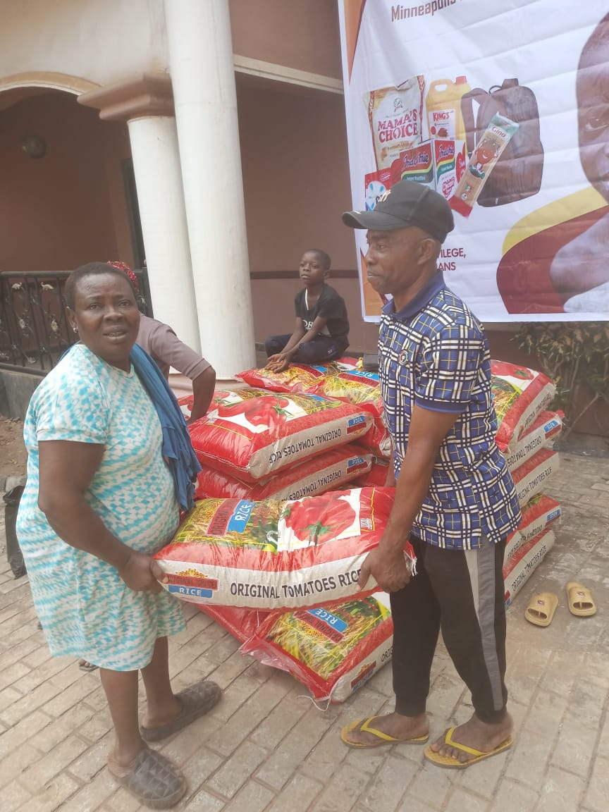 Food drive distribution by the Ojemba and Sam Foundation