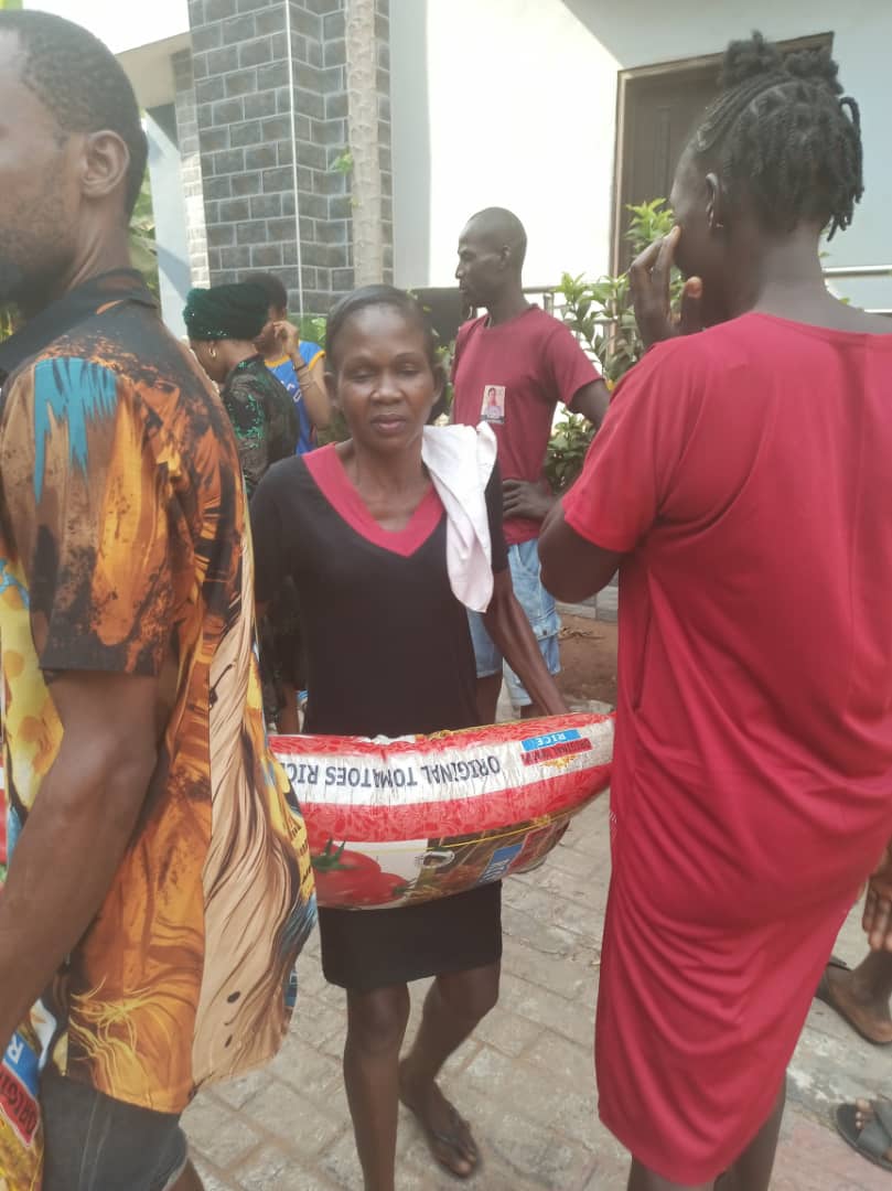 Food drive distribution by the Ojemba and Sam Foundation