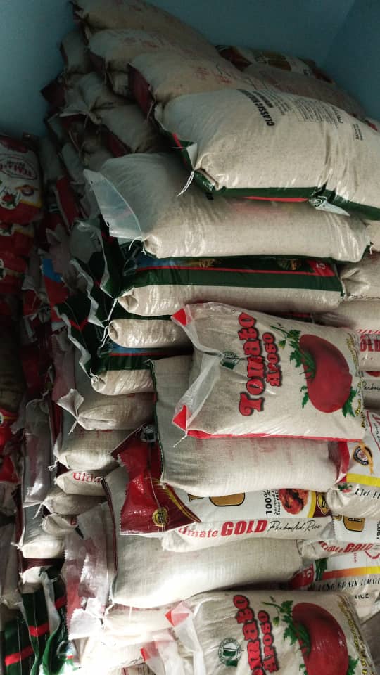 Food drive distribution by the Ojemba and Sam Foundation