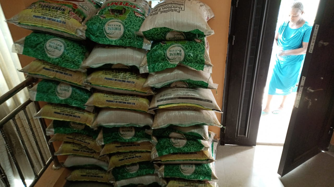 Food drive distribution by the Ojemba and Sam Foundation