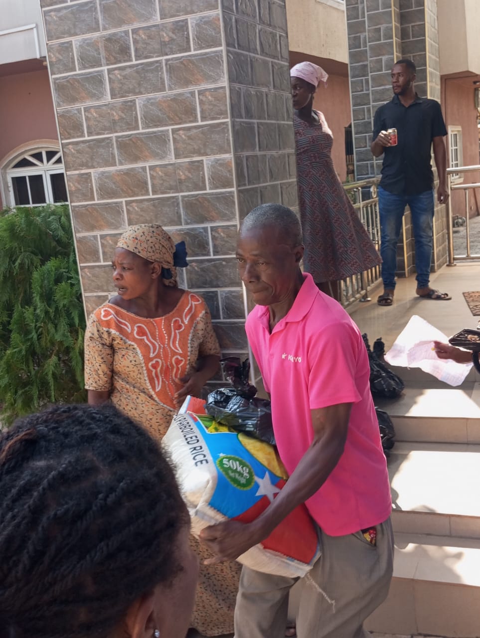Food drive distribution by the Ojemba and Sam Foundation
