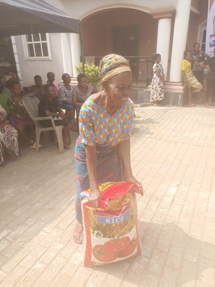 Food drive distribution by the Ojemba and Sam Foundation